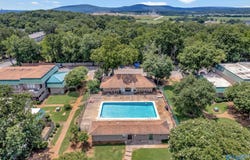 2225 Golf Road SW, Huntsville, AL 35802