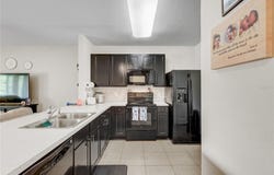 9904 HOUND CHASE Drive, GIBSONTON, FL 33534