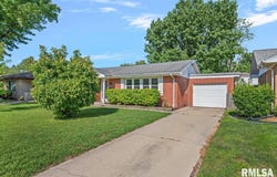 10 VERNA Drive, Springfield, IL 62702