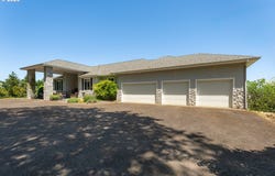 462 LILLIAN LN, Roseburg, OR 97471