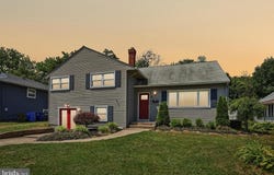 8 ROSE LANE, BURLINGTON, NJ 08016