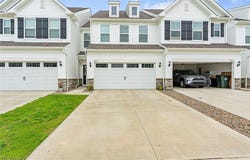 800 Dipper Lane unit: 3, Aurora, OH 44202