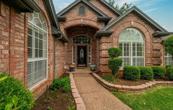 2 River Crest Court, Mansfield, TX 76063