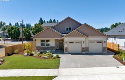 2125 NE SPITZ RD, Canby, OR 97013