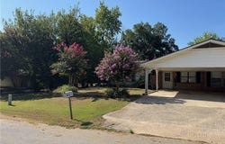 322  SE 2nd  ST, Spiro, OK 74959