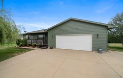 1913 DePaul Ave., Vermillion, SD 57069