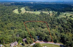 28 Shannopin Dr, Ohio Twp, PA 15202