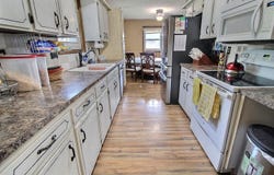 1213 N 1st, Mulvane, KS 67110