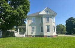 98 Fountain Street, Bangor, ME 04401
