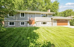 2741 Xylon Avenue N, New Hope, MN 55427