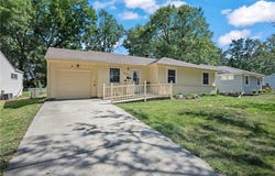 7937 Pennsylvania Avenue, Kansas City, MO 64114