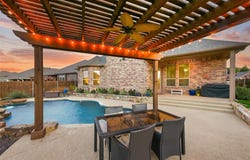 406 Oakcrest Drive, Justin, TX 76247