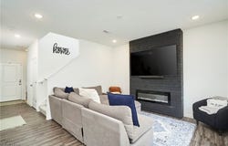 568 Auld Farm Circle, Akron, OH 44320