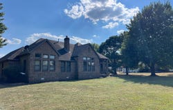 1302 E 13th Street, Mountain Grove, MO 65711