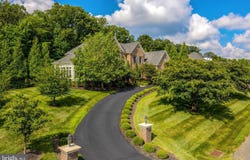 1678 HUNTING CREST WAY, VIENNA, VA 22182