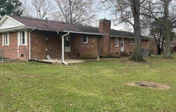 1702 Pine Street, Athens, AL 35611