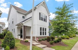 208 Old Ride Drive, Holly Springs, NC 27540