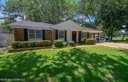 1554 Brookhaven Drive, Southaven, MS 38671