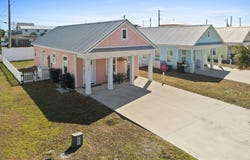 104 Ocean View Dr, Mexico Beach, FL 32456