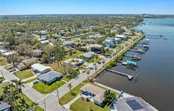 2014 RIVERSIDE DRIVE E, BRADENTON, FL 34208