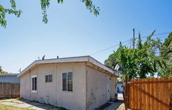 2782 Fordham Street, East Palo Alto, CA 94303