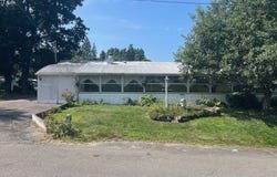 18 Riverview Circle, Brimfield, MA 01010