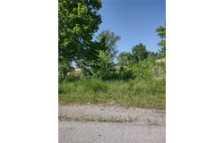 201 Bickle Street, Levasy, MO 64066
