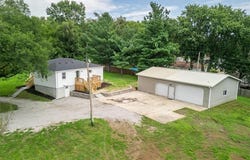 2832 Rushmore Lane, St Joseph, MO 64505
