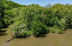 115 Hacksaw Lane, Camdenton, MO 65020