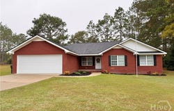 206 Willow Drive, Glennville, GA 30427
