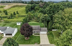 890 Geneva Street SW, Sugarcreek, OH 44681