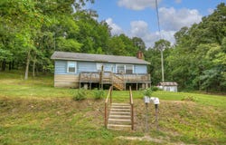 6908 Tiger Rd Road, Pierce City, MO 65723