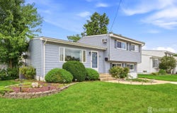 26 Adams Street, Old Bridge, NJ 08857