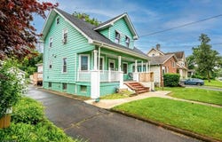 311 Prospect Ave, Dunellen Boro, NJ 08812-1527