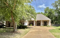 140 Whisper Lake Boulevard, Madison, MS 39110