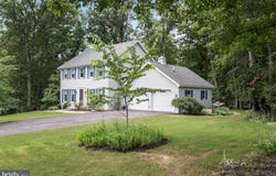 311 LAKESIDE LOOP, RIDGELEY, WV 26753