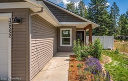 32552 N 8th Ave, Spirit Lake, ID 83869