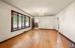 221 Essex Ave E, Salem, SD 57058