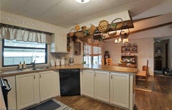 3 Dogwood Lane, Olmsted Twp, OH 44138