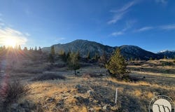 28 Moon Trail, Nye, MT 59061