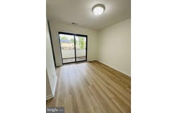 16-B E DAISY LA, MOUNT LAUREL, NJ 08054