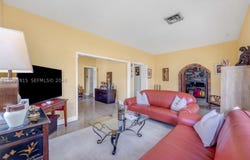 2048 NE 180th St, North Miami Beach, FL 33162