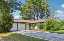 81 GARDENBROOK LANE, WILLINGBORO, NJ 08046