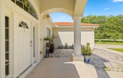 8 VILLAGE Circle, Palm Coast, FL 32164