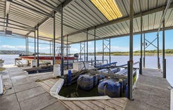 512 Harbor Dr, Spicewood, TX 78669