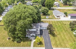 716 S Peters Street, Garrett, IN 46738-1917
