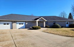1309 N Country Club Road, Algona, IA 50511