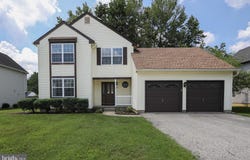 28 COUNTRY LANE, VOORHEES, NJ 08043
