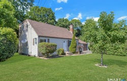 100 Loftus Circle, Bridgeport, CT 06606