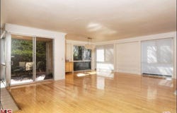 318 N Maple Dr, Beverly Hills, CA 90210